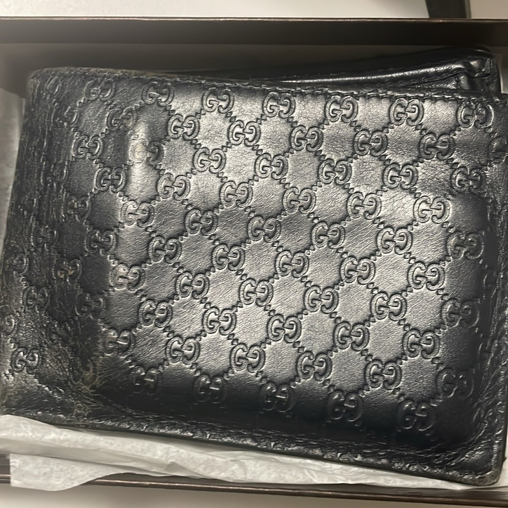 Men’s Navy Blue Microguccissima bifold Wallet